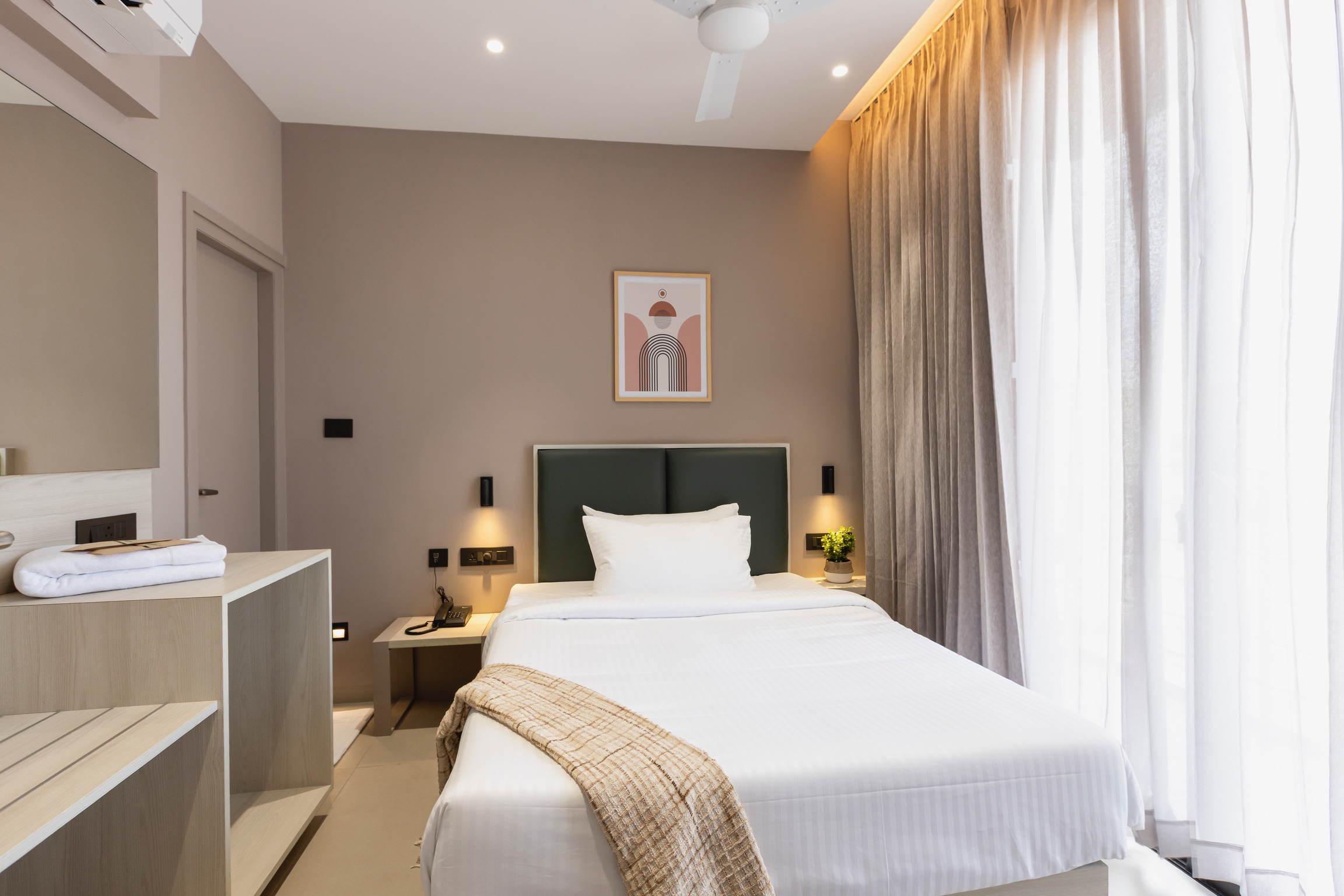 Single Room in Serviced Apartment – Altin Stays Coimbatore